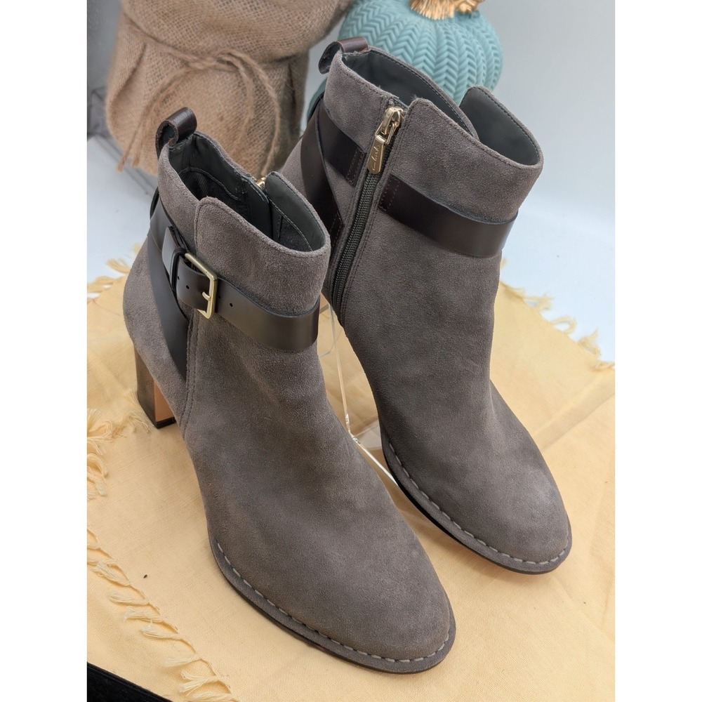Clarks Spiced River Grey Suede Ankle Booties Block Heel Buckle Women's Size 8.5